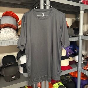 NWOT EpiCool Gray Athletic Top Size Large Unisex